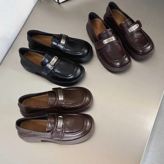 366520995百搭2025年春夏新款舒适一脚蹬乐福鞋英伦风小皮鞋女