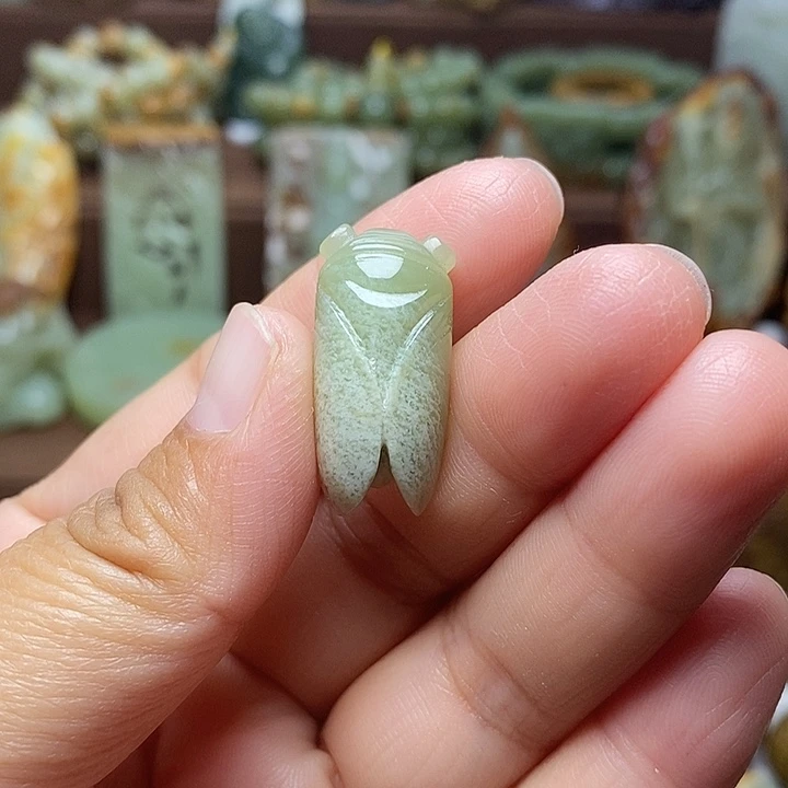 岫岩老玉（透闪石质玉）未镶嵌颈饰