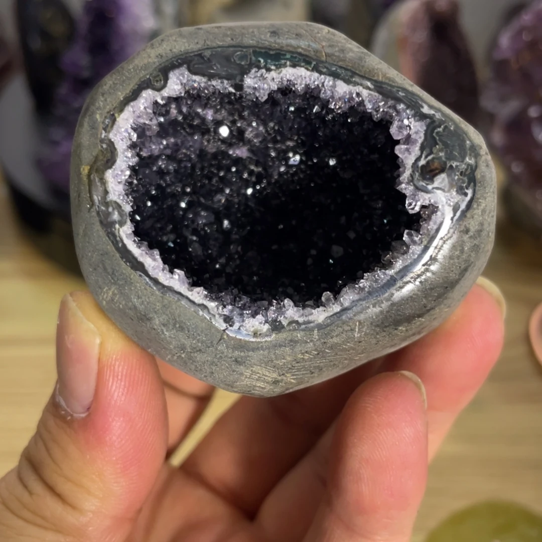 紫晶未镶嵌大型摆件（非配饰）