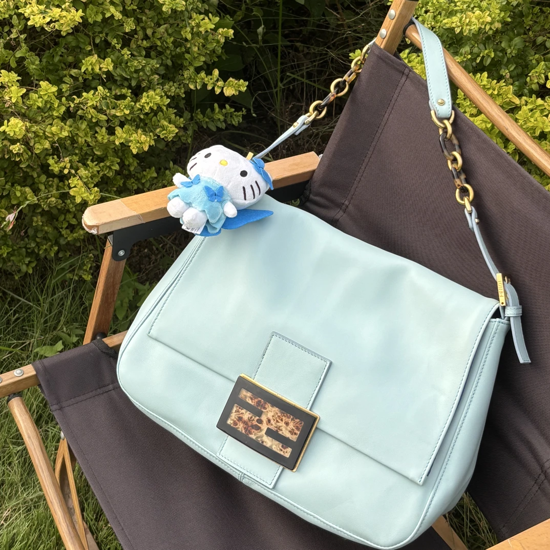 95新 FENDI/芬迪 Fendi 芬迪 95新/二手 LL 浅蓝色大号法棍腋下包