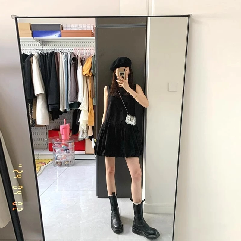 黑色法式连衣裙女2025夏季新款赫本风今年流行气质无袖背心花苞裙