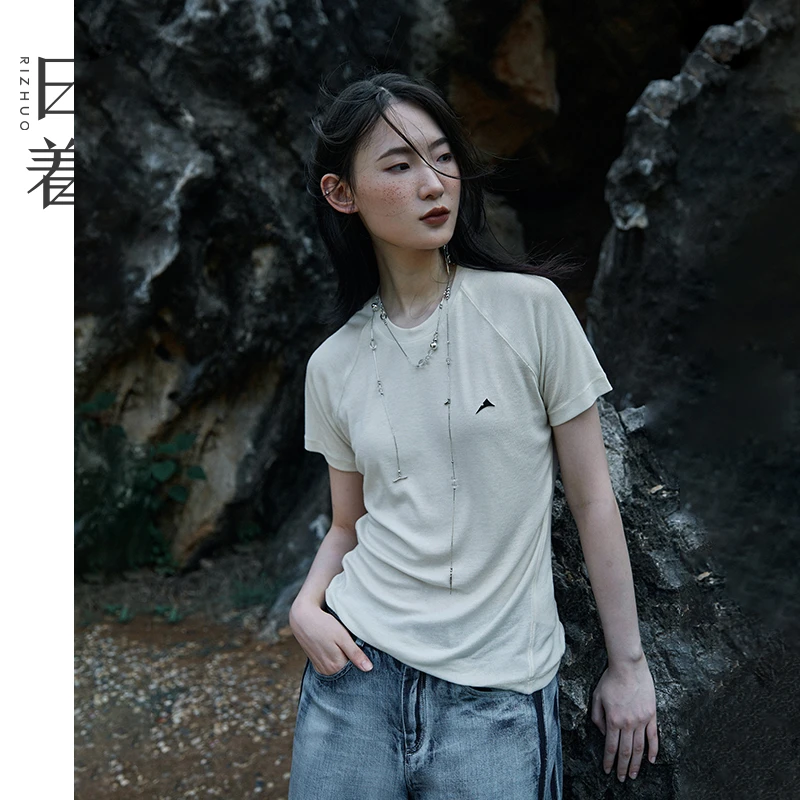 日着2025春新款莱赛尔天丝圆领插肩袖百搭羊毛短袖T恤RD1815T2