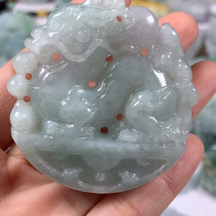 翡翠未镶嵌颈饰仿古龙行天下两面工艺福利卡厚12+