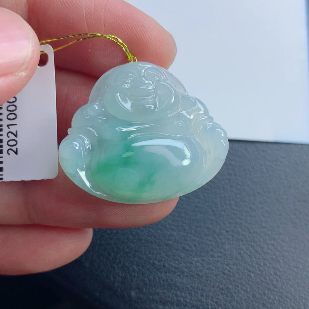 翡翠未镶嵌颈饰佛公
