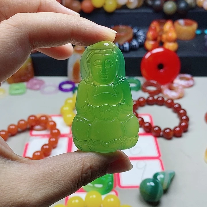 未镶嵌颈饰玛瑙/玉髓大**言
