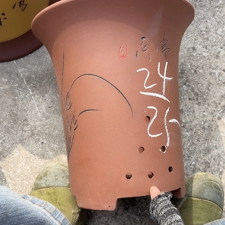 花盆紫砂紫砂的颜色