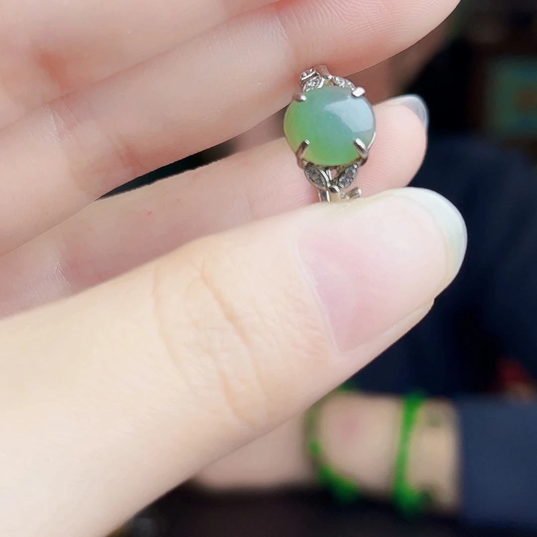 颈饰银S925镶嵌翡翠多样性