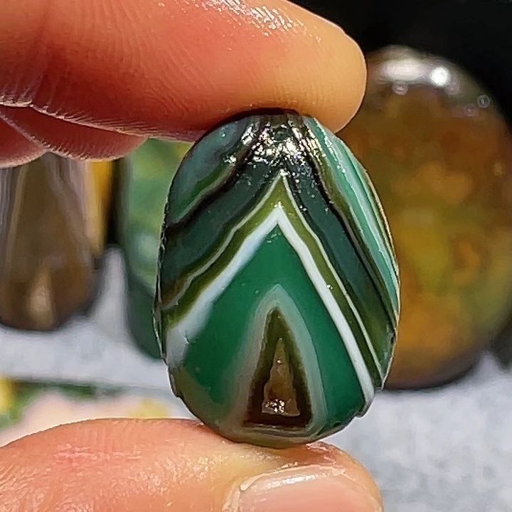 玛瑙/玉髓未镶嵌珠宝奇石