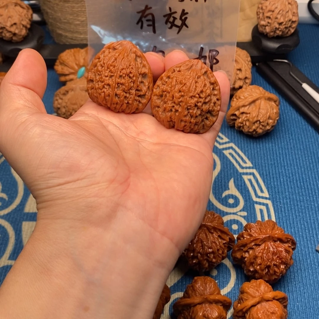 通*.39尺南疆石文玩核桃