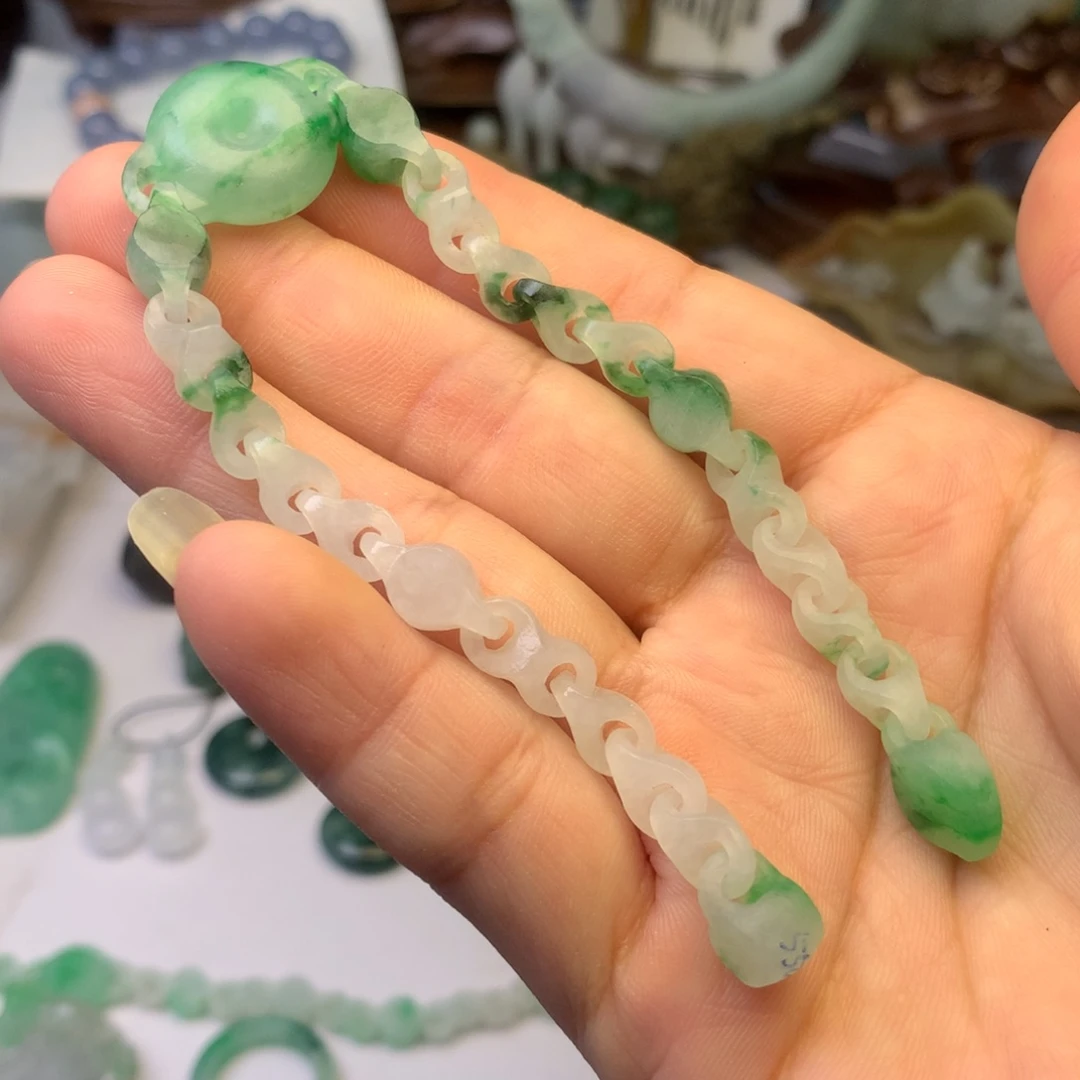 定制翡翠未镶嵌翡翠