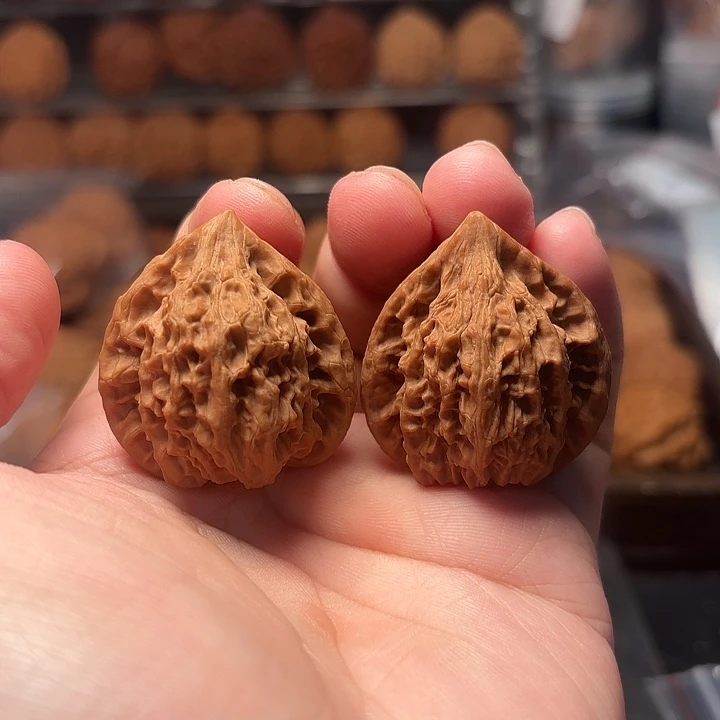 1文玩核桃昊天冠35-298