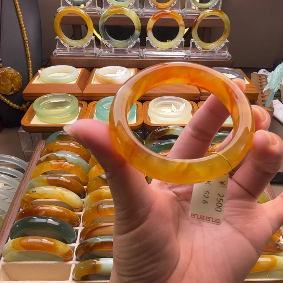 蛇纹石玉未镶嵌手镯52