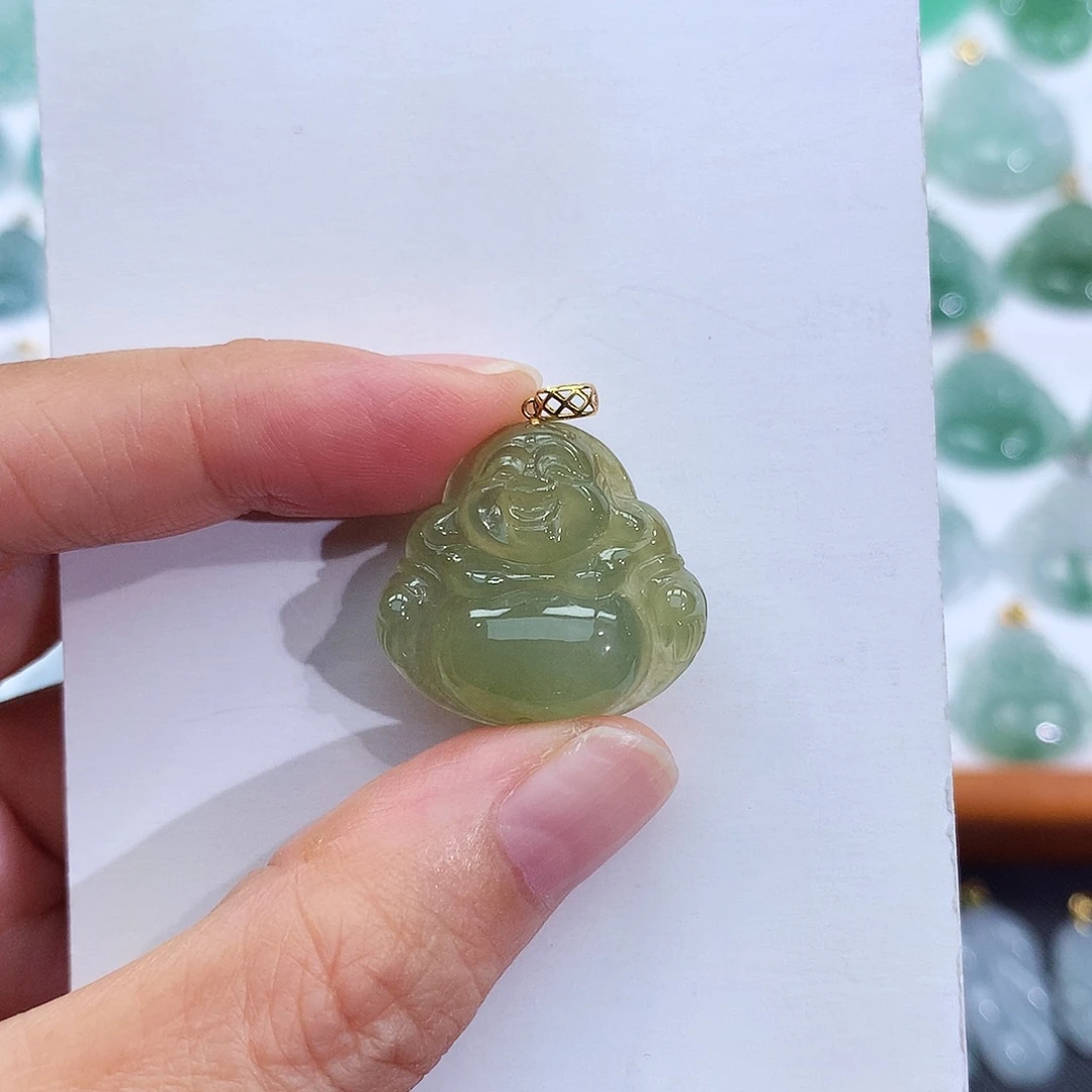 翡翠18K金镶嵌颈饰翡翠吊坠