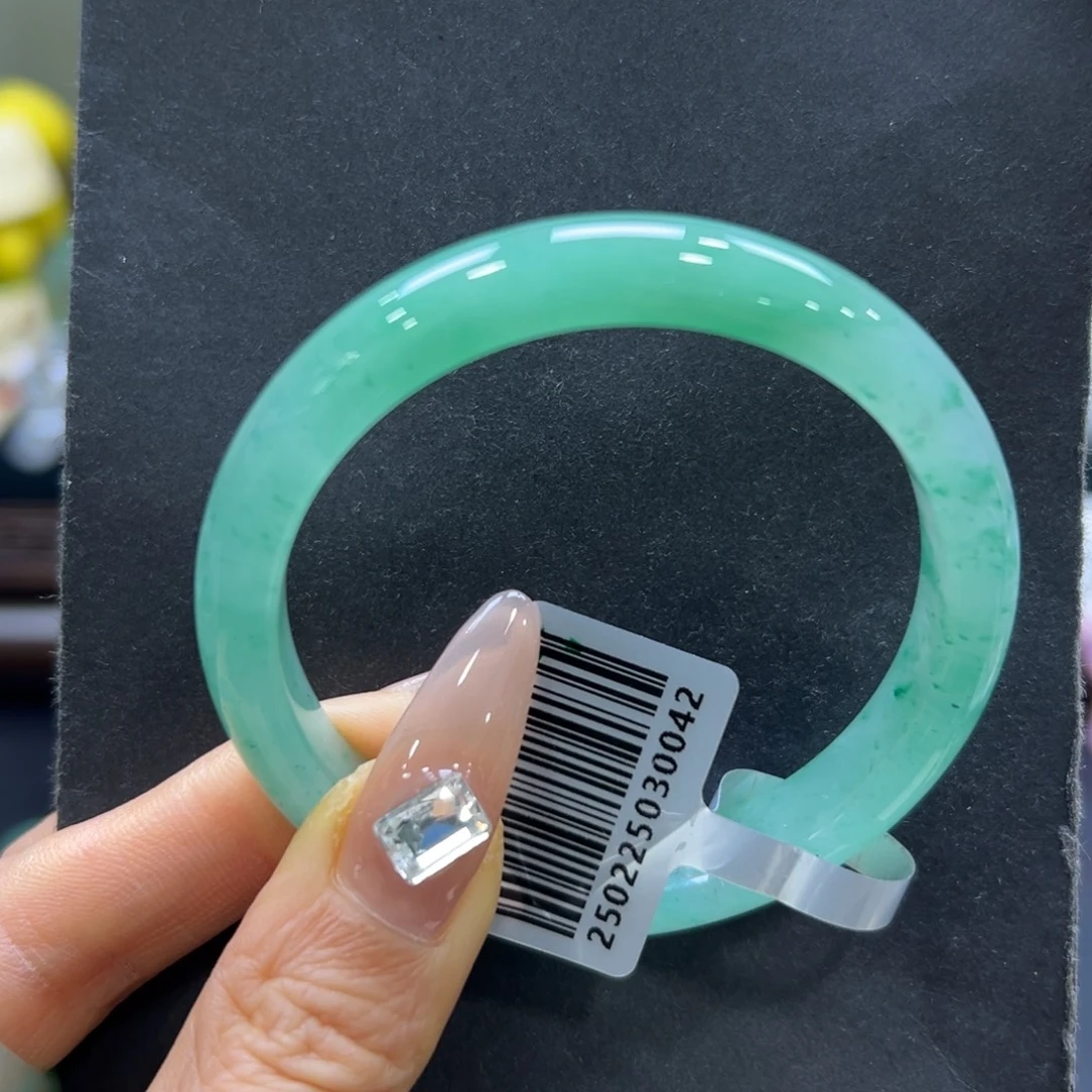 石英质玉（非洲翠）未镶嵌手镯54-55