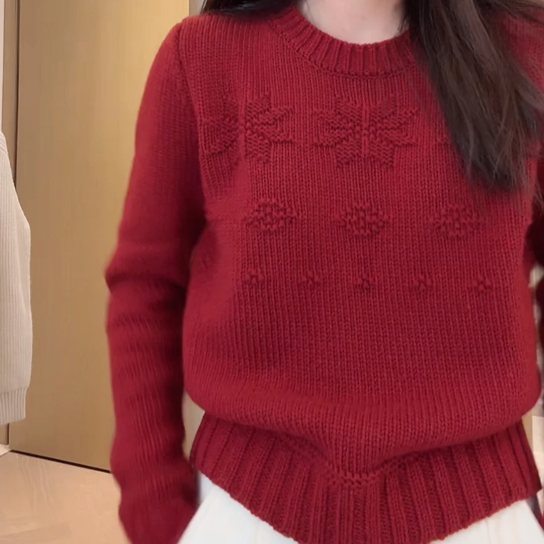《雪花奶糕》新年氛围感圆领套头红色长袖针织衫秋冬简约基础毛衣