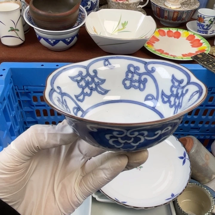 他家瓷器真美…开播了