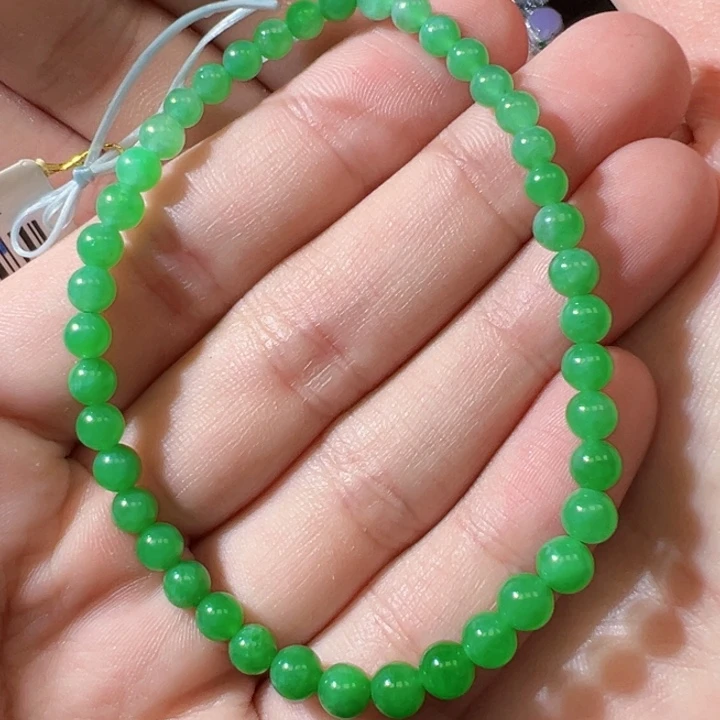 翡翠18K金镶嵌颈饰翡翠