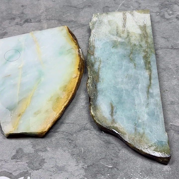 喵***球颈饰未镶嵌翡翠纯天然缅甸翡翠