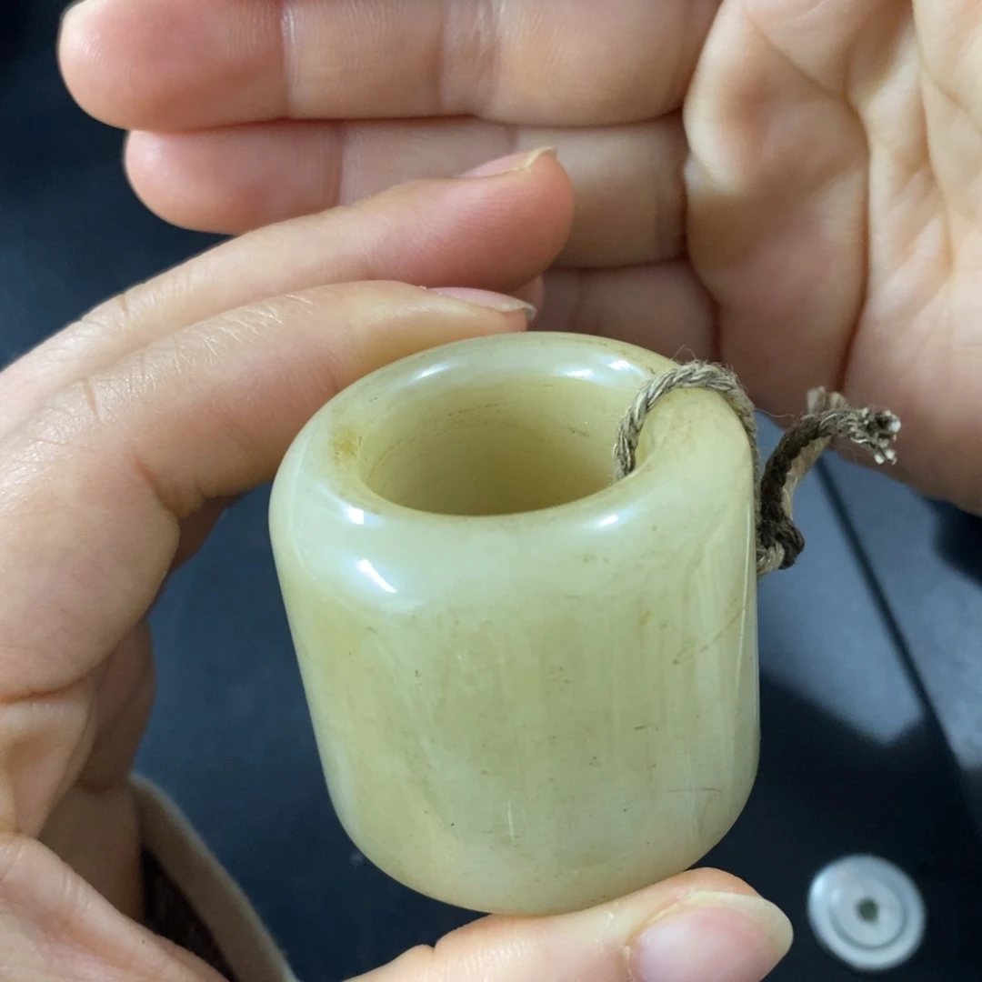 未镶嵌和田玉（糖玉）挂件