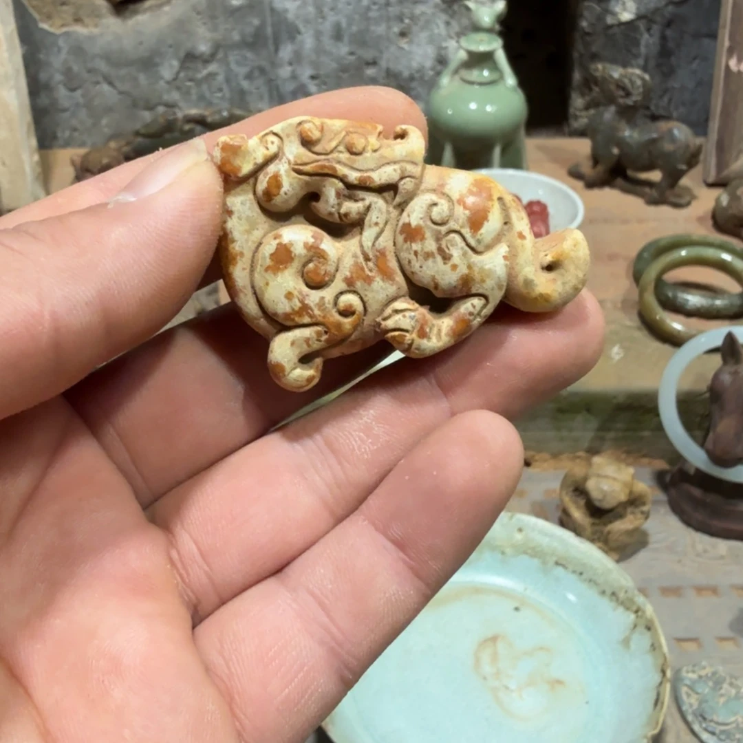 和田玉（糖玉）未镶嵌挂件