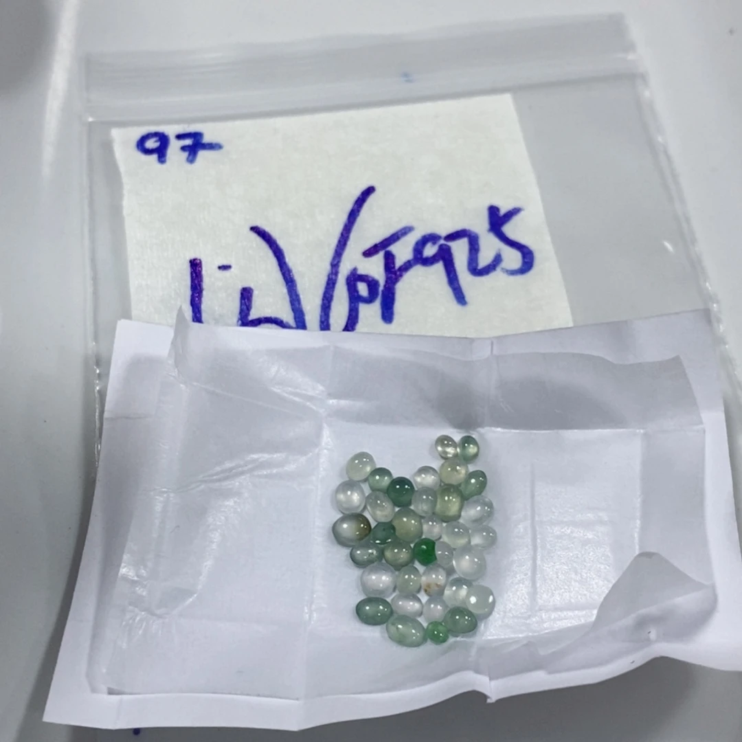 定制翡翠未镶嵌不