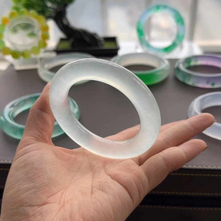 玉柳*歌时尚飘花手镯292