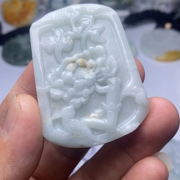 翡翠未镶嵌颈饰翡翠