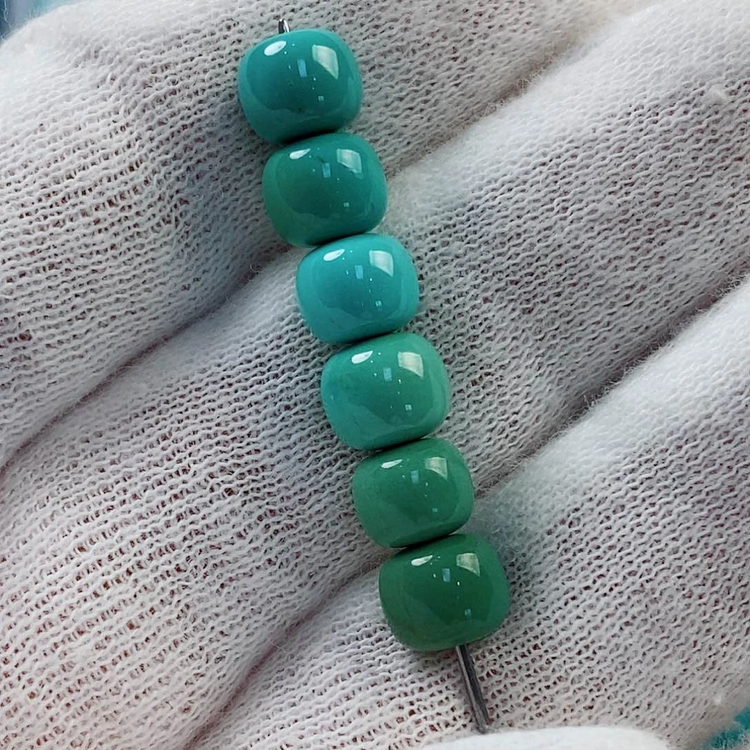 锤***锤绿松石未镶嵌原矿无优化