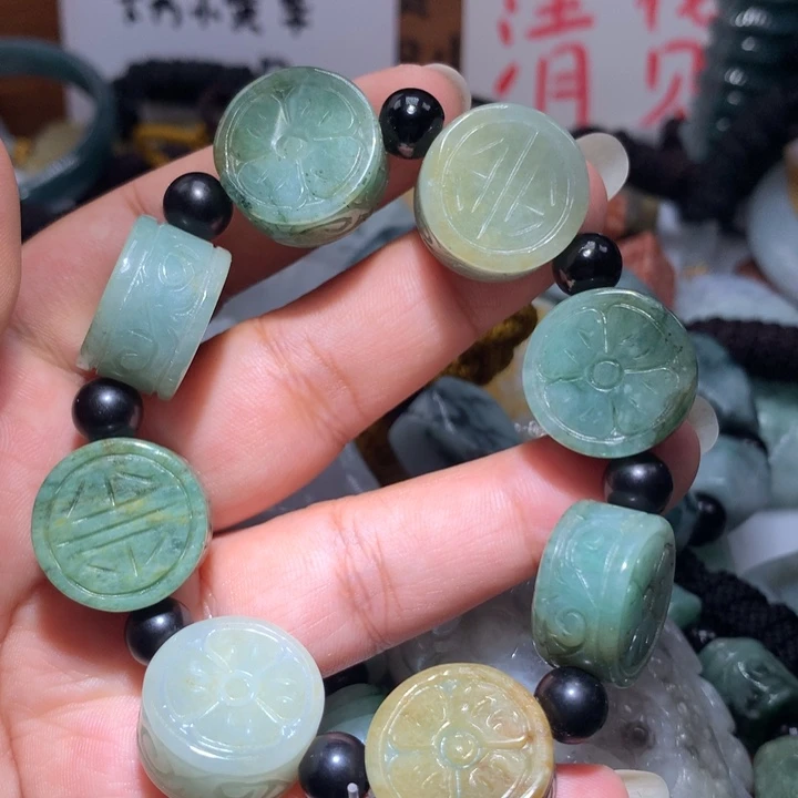 翡翠未镶嵌颈饰保真天然A货翡翠