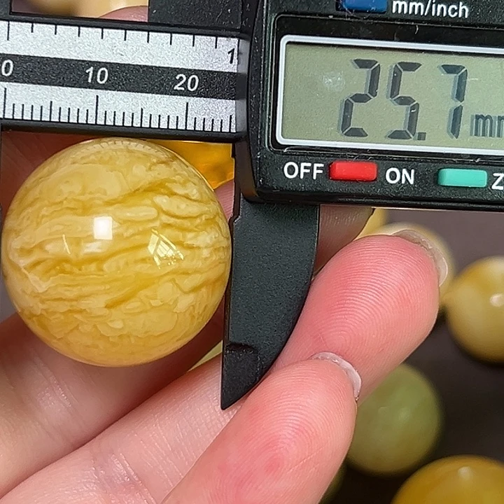 王****蜜蜡未镶嵌裸石838