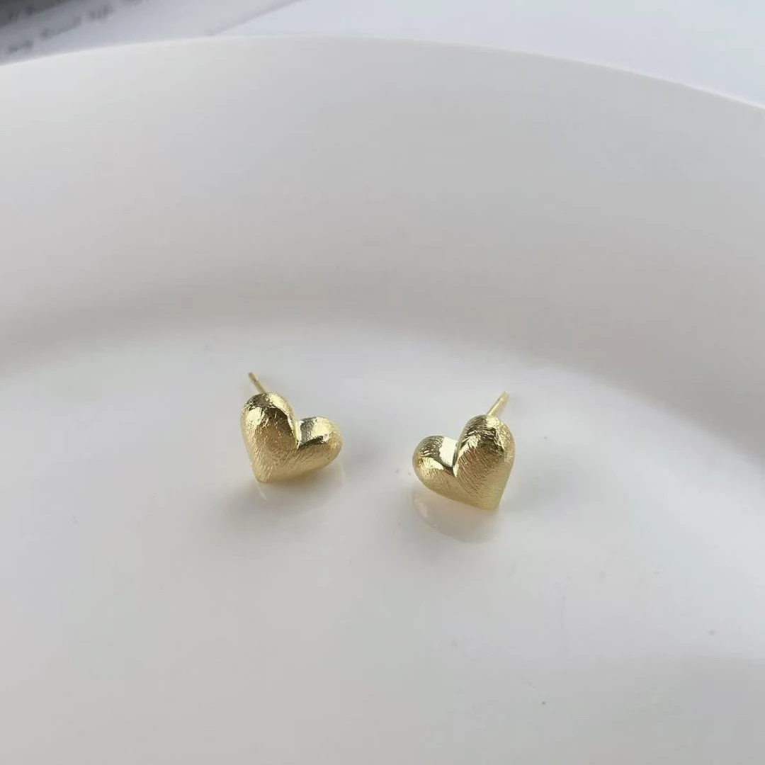 铜合金耳饰 中古金爱心耳钉