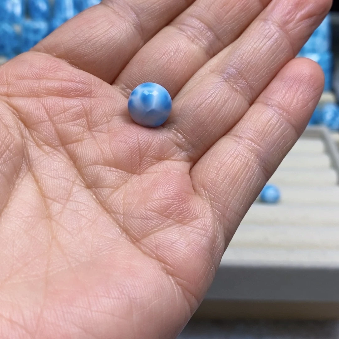 针钠钙石（海纹石）未镶嵌颈饰小**啰