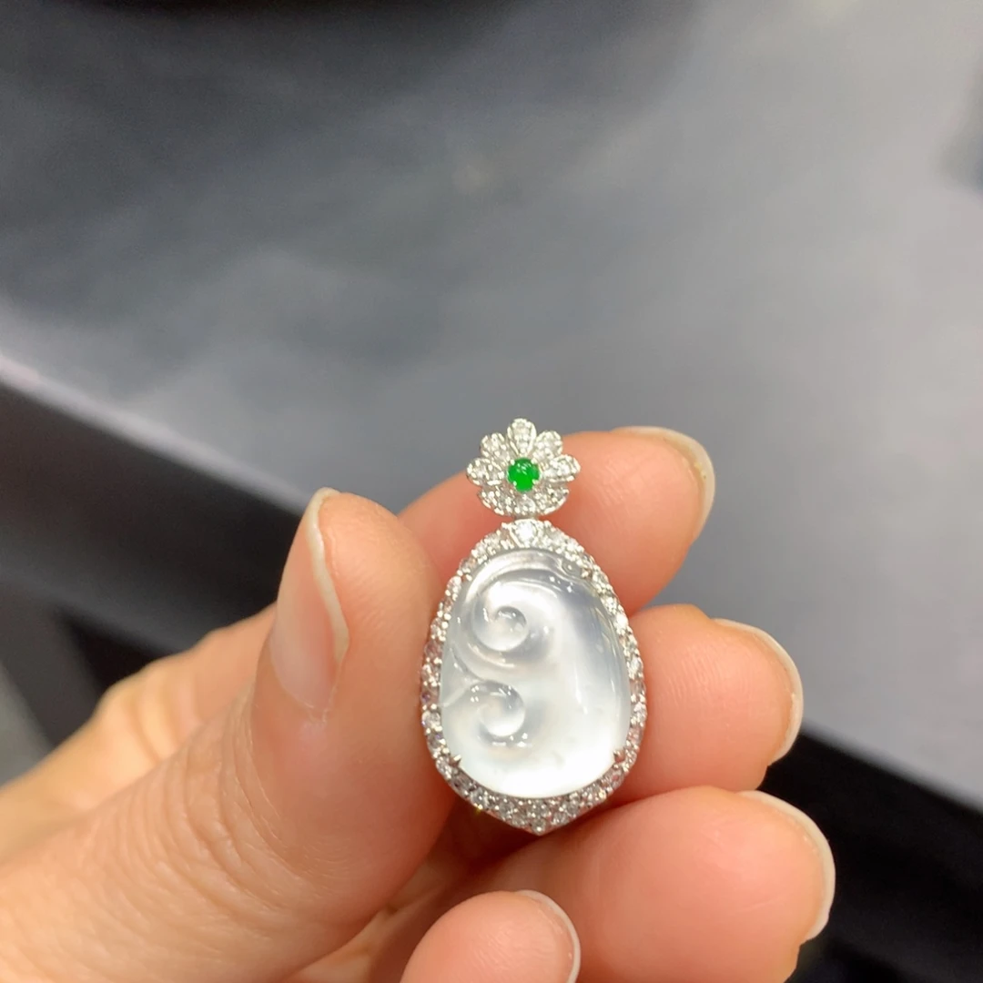 翡翠18K金镶嵌吊坠(不含链)