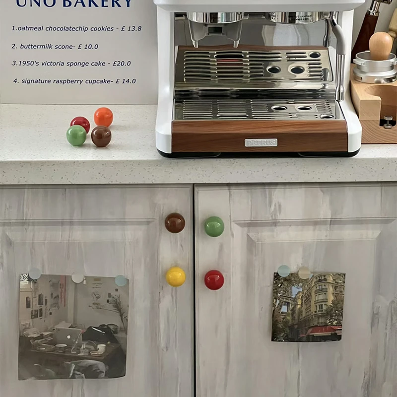 君迈儿童柜门拉手可爱彩色圆球陶瓷拉手圆形抽屉衣柜家具单孔拉手