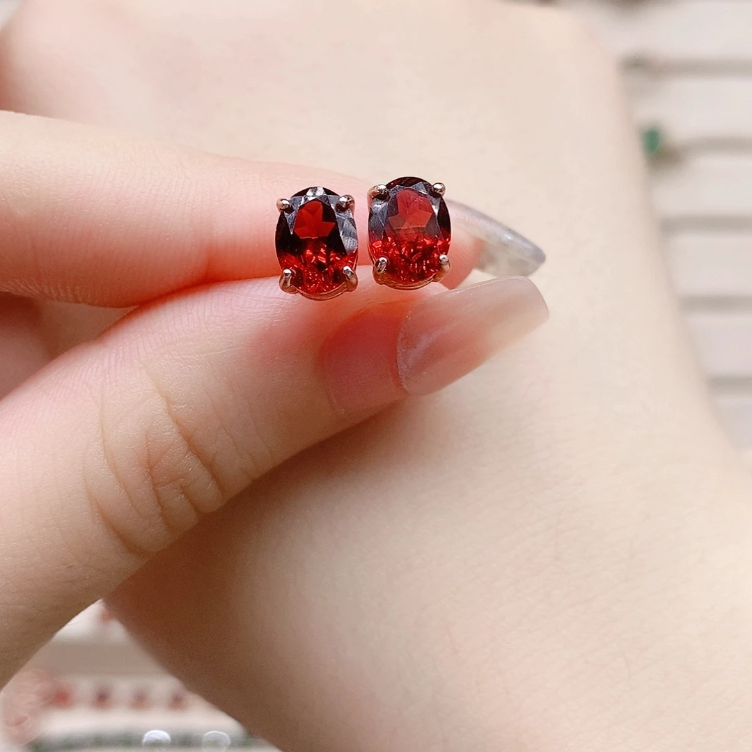 石榴石耳钉银S925镶嵌耳钉