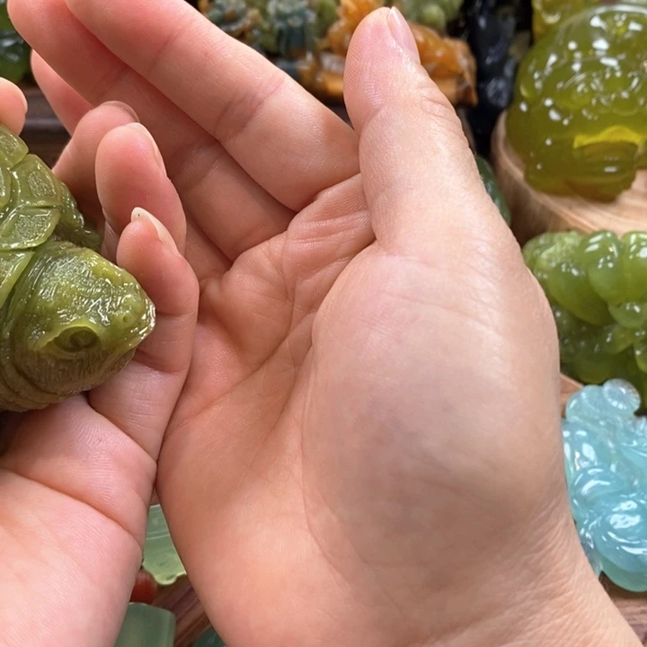 小***栈未镶嵌蛇纹石玉手把