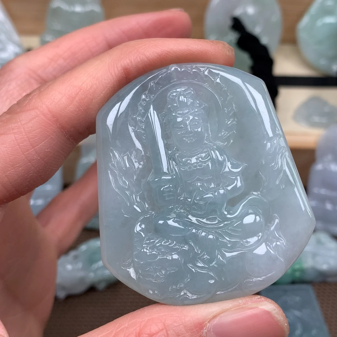 翡翠未镶嵌颈饰文殊菩萨