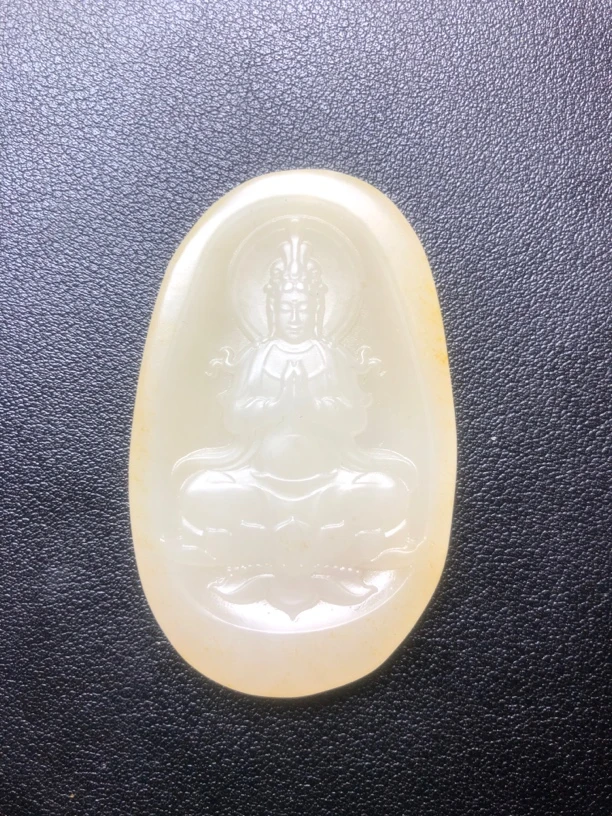 和田玉高货观音吊坠