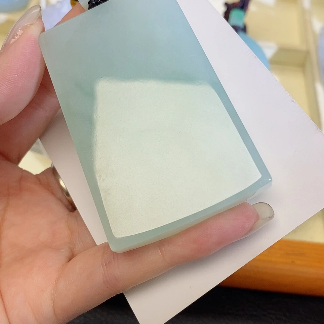 颈饰未镶嵌翡翠极**点缅甸天然翡翠