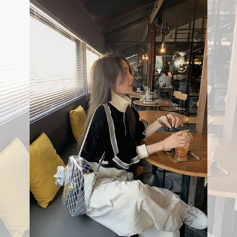 美式少女 盐系girl天菜 美式运动风丝绒撞色短外套QW231068