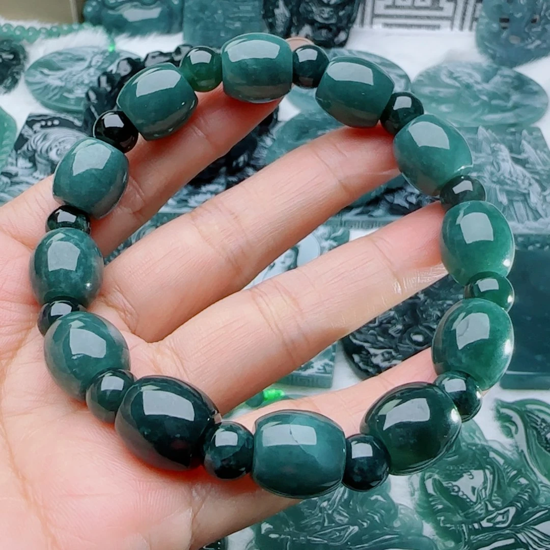 翡翠未镶嵌颈饰多样性发货天然的A货翡翠