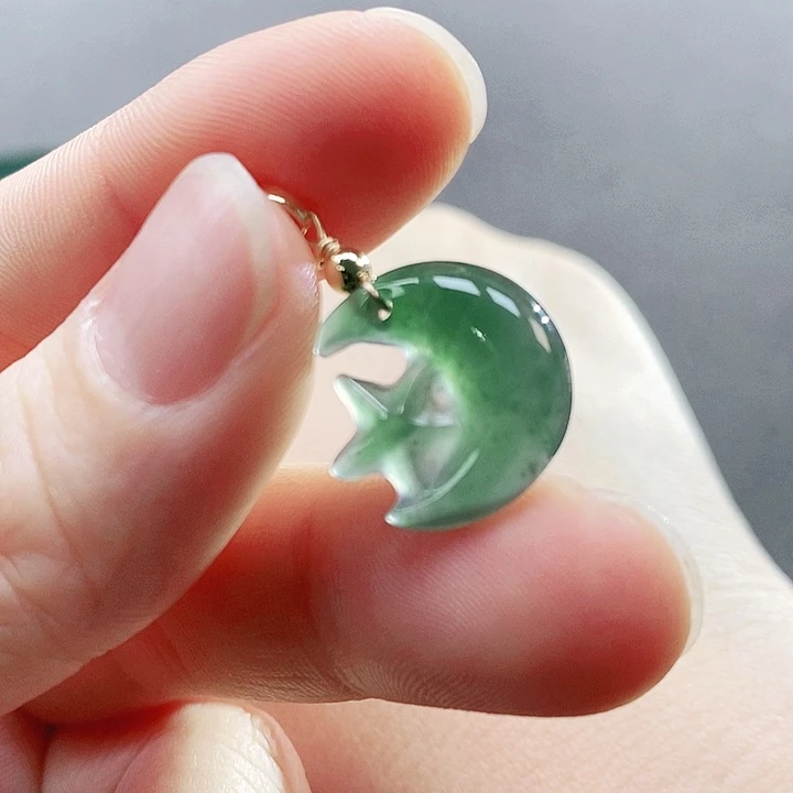 翡翠未镶嵌手镯（圆镯）