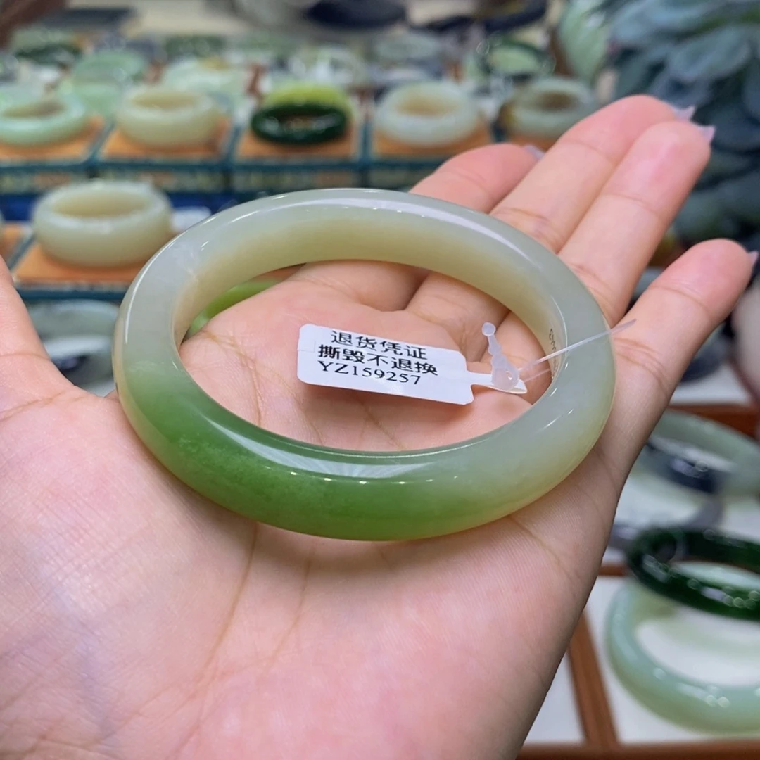 和田玉未镶嵌手镯和田玉翠青54