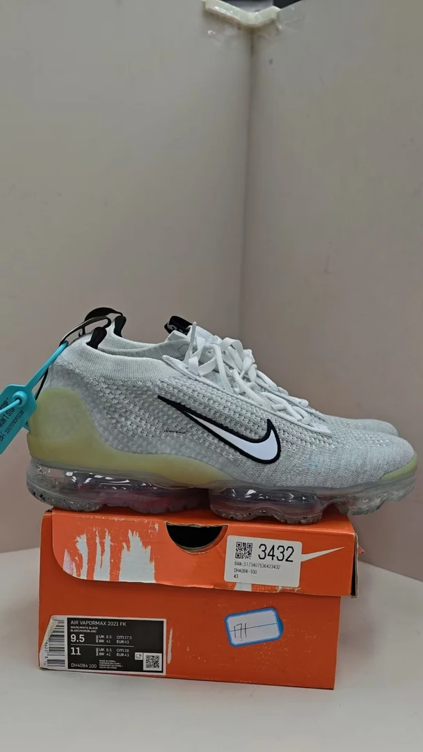 nike air vapormax 43码 全新原盒 9月25晚