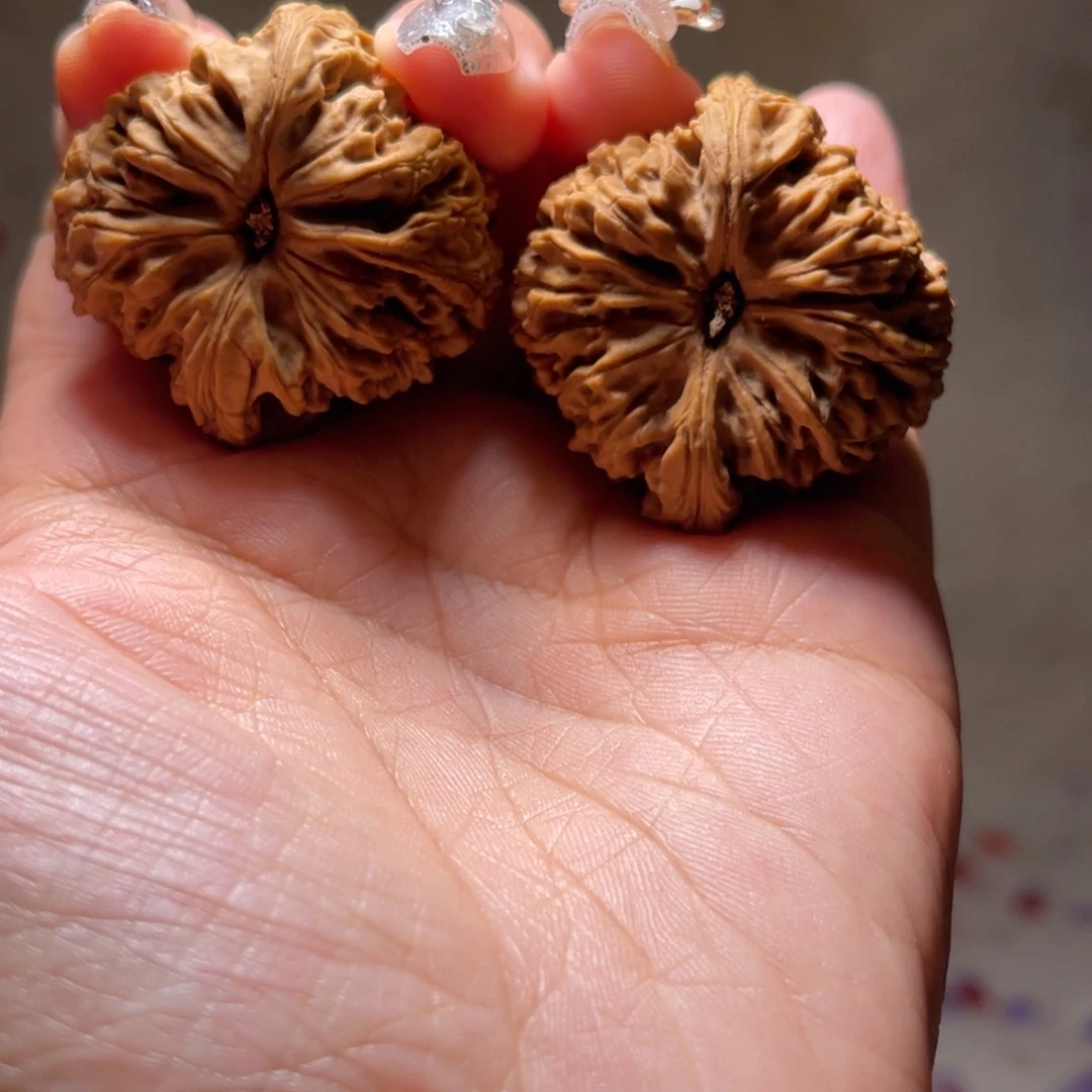 文玩核桃把件冰**明南疆