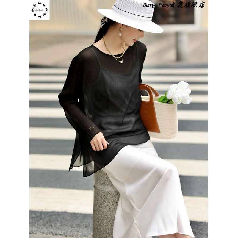 今年流行时尚轻薄透视防晒衫上衣女夏季圆领宽松百搭长袖纱衣罩衫
