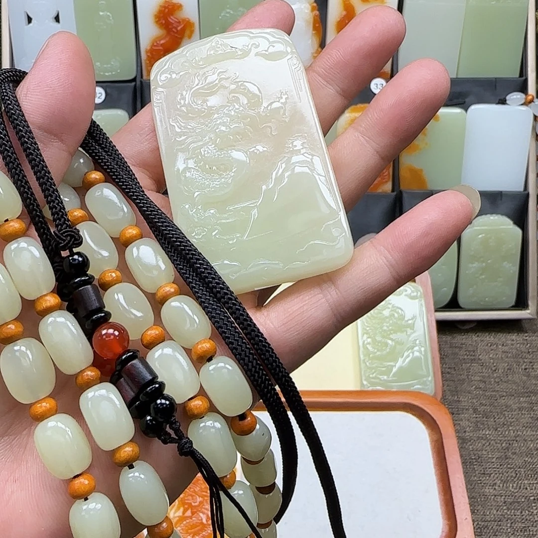 飛***昆仑山料一物一拍双面龙