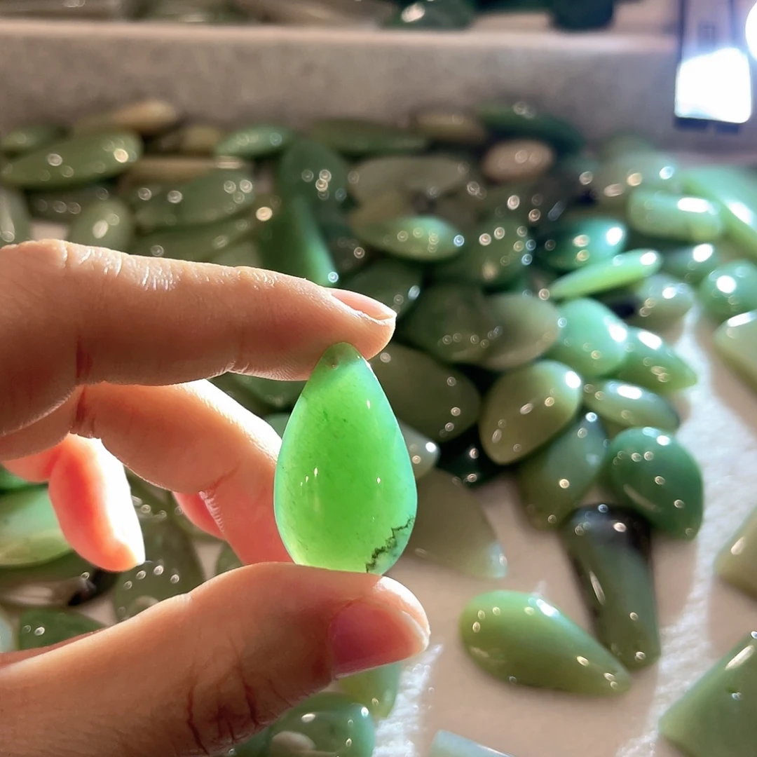 密玉（石英质玉）未镶嵌颈饰