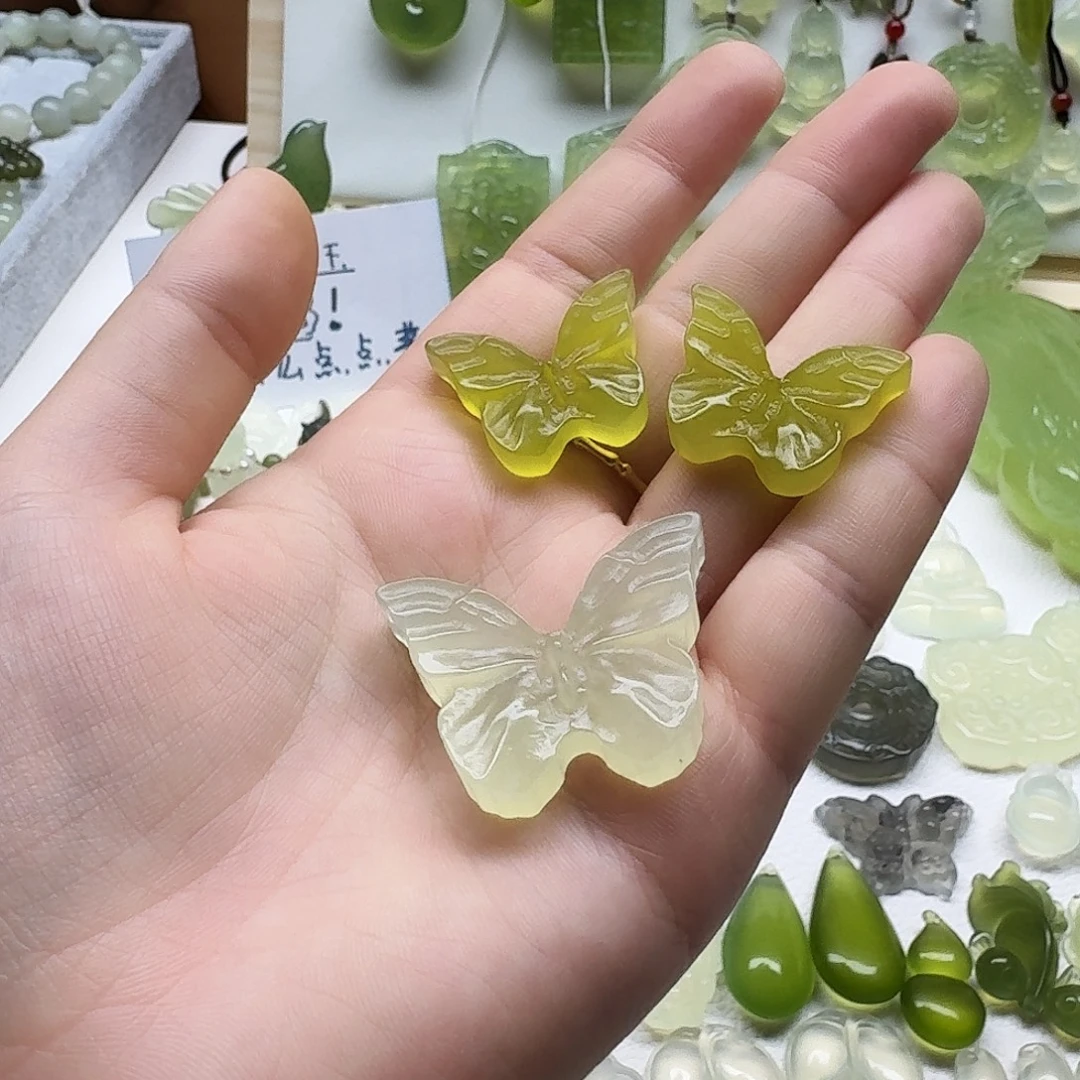 合金蛇纹石玉颈饰