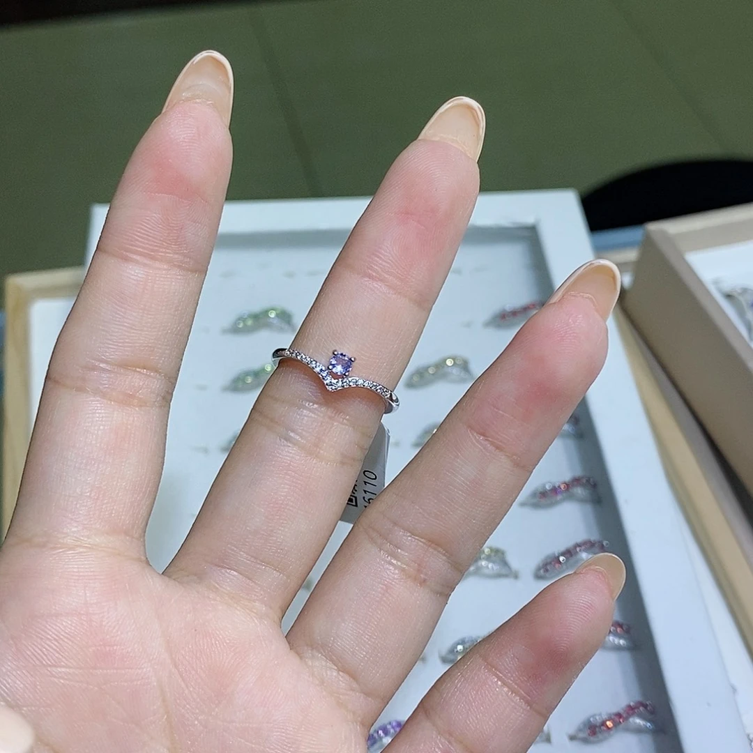 守***祂银S925镶嵌戒指水晶坦桑
